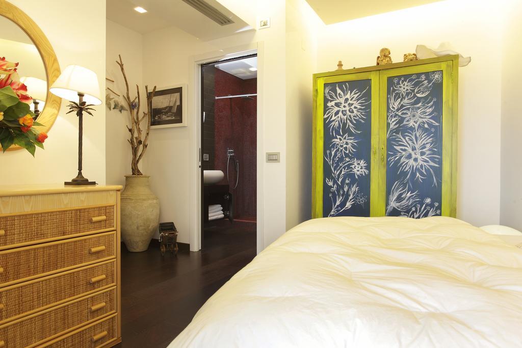 Cottage On The Beach Taormina Exterior photo